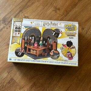 Warner Bros. Harry Potter Mini Potions Class Set